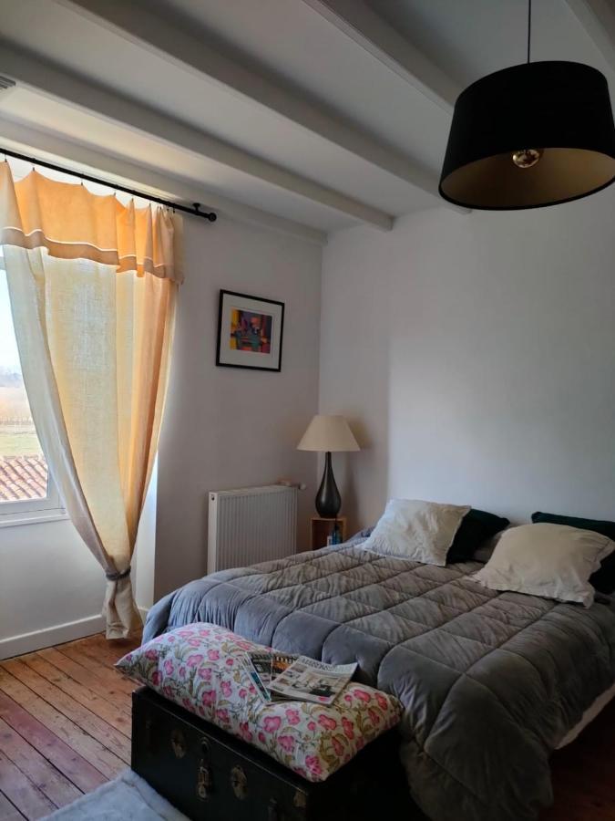 Bed and Breakfast L' Embellie Sur Lot Sainte-Livrade-sur-Lot Exterior foto